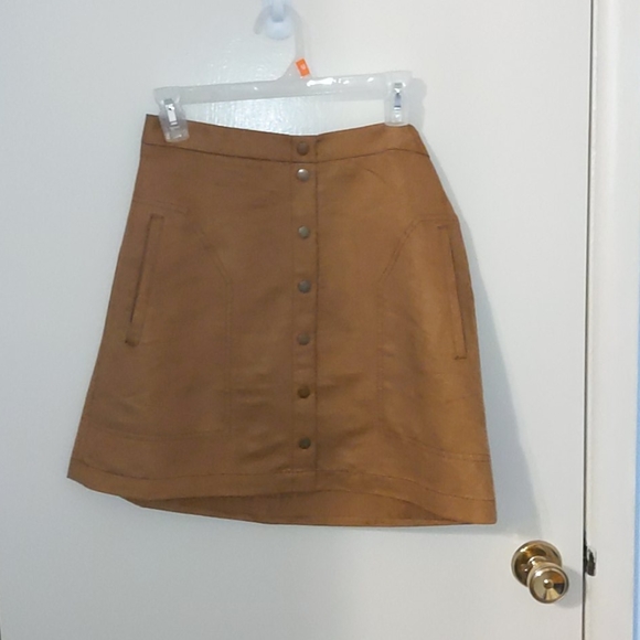 Beige H&M skirt - Picture 4 of 4